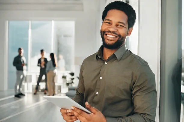 A professional working in an institutional setting