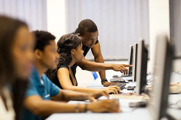 Supervised training session in a fully equipped classroom