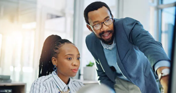 Sharing of expertise between professionals in the workplace